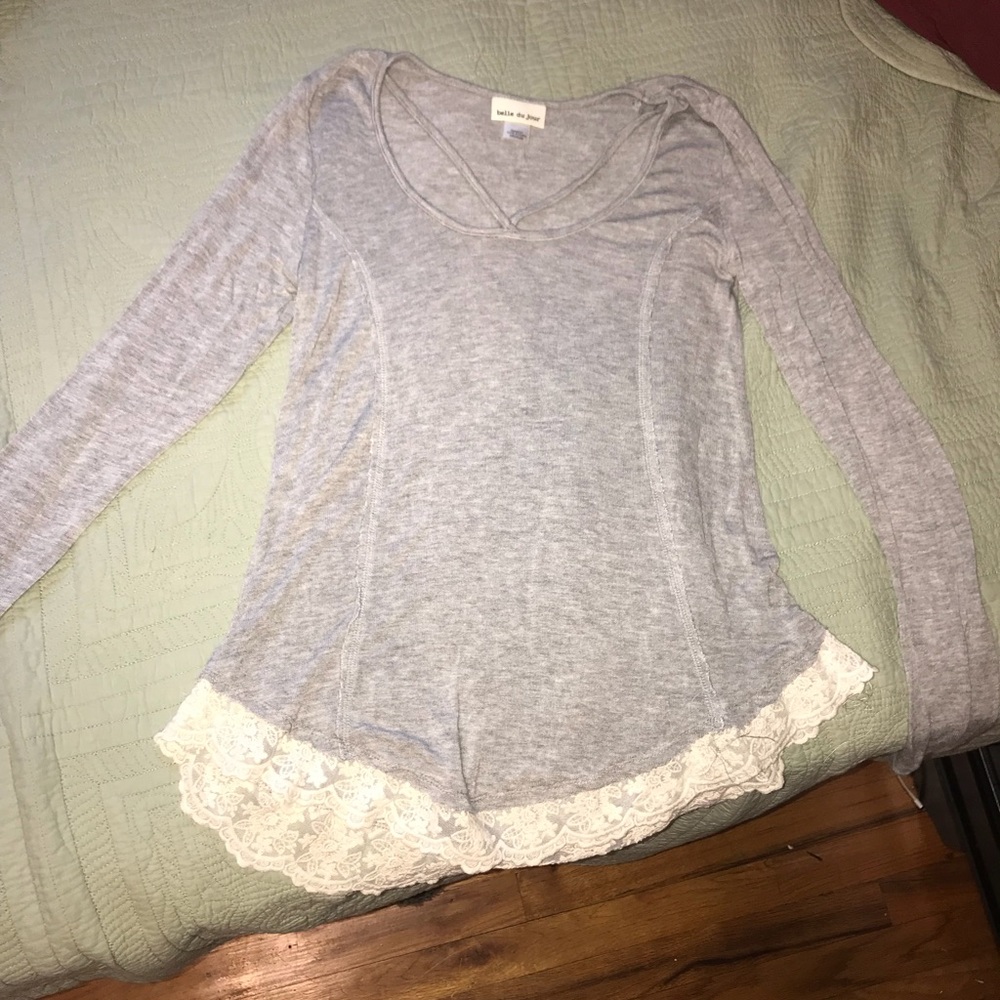 Grey long sleeve shirt